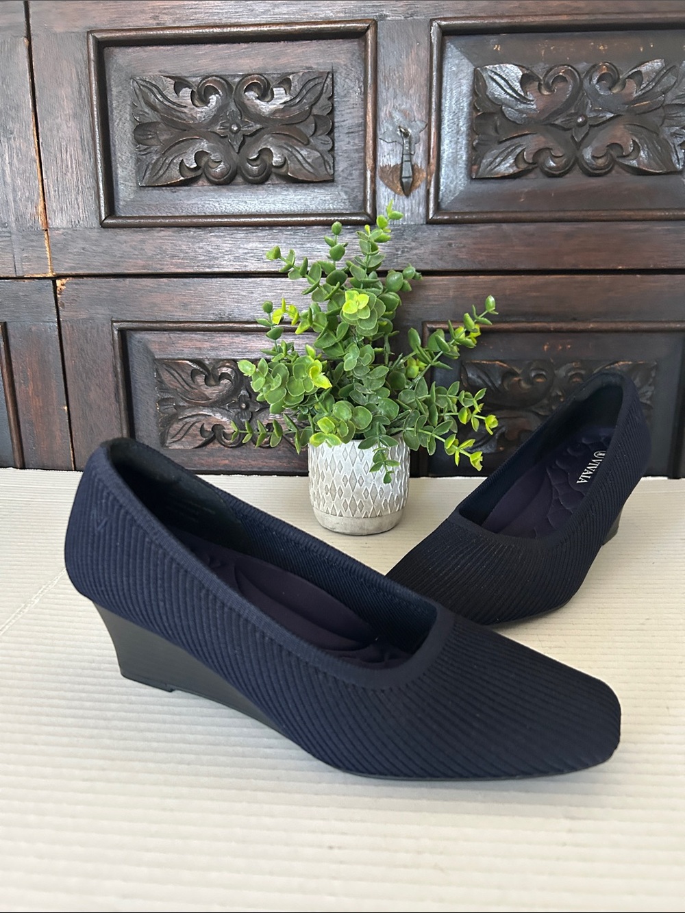 Vivaia Navy Ribbed Knit Wedge Pumps